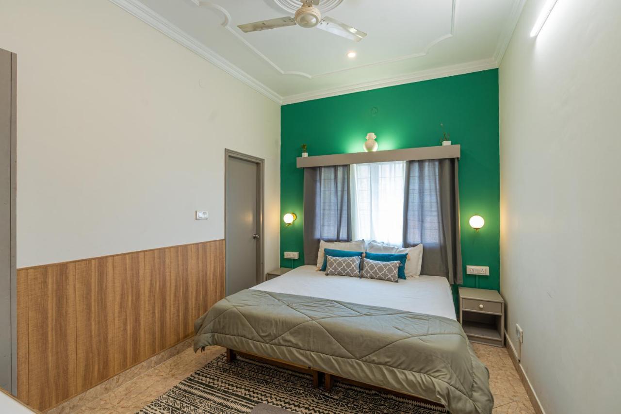 Hostel Madpackers Rishikesh Laxman Jhula Zewnętrze zdjęcie