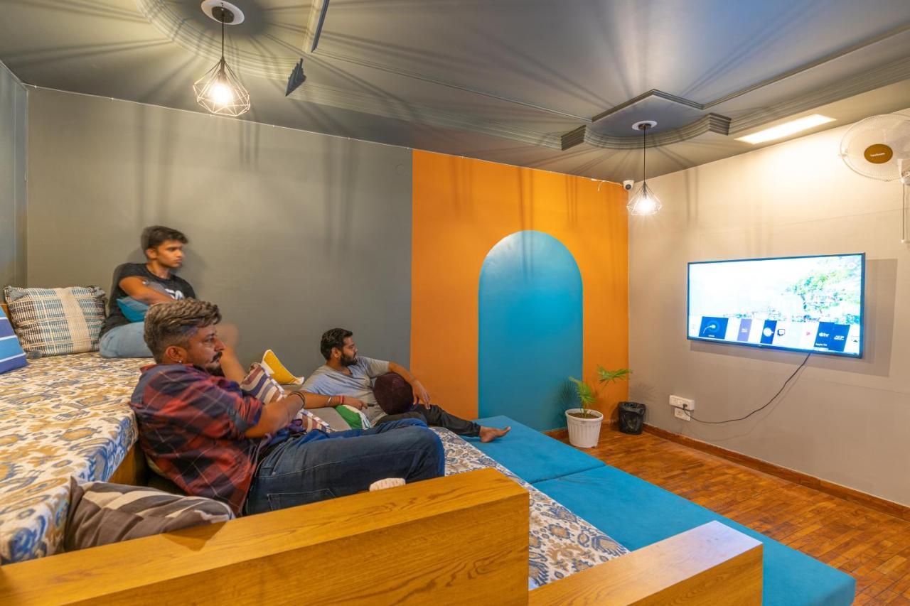 Hostel Madpackers Rishikesh Laxman Jhula Zewnętrze zdjęcie