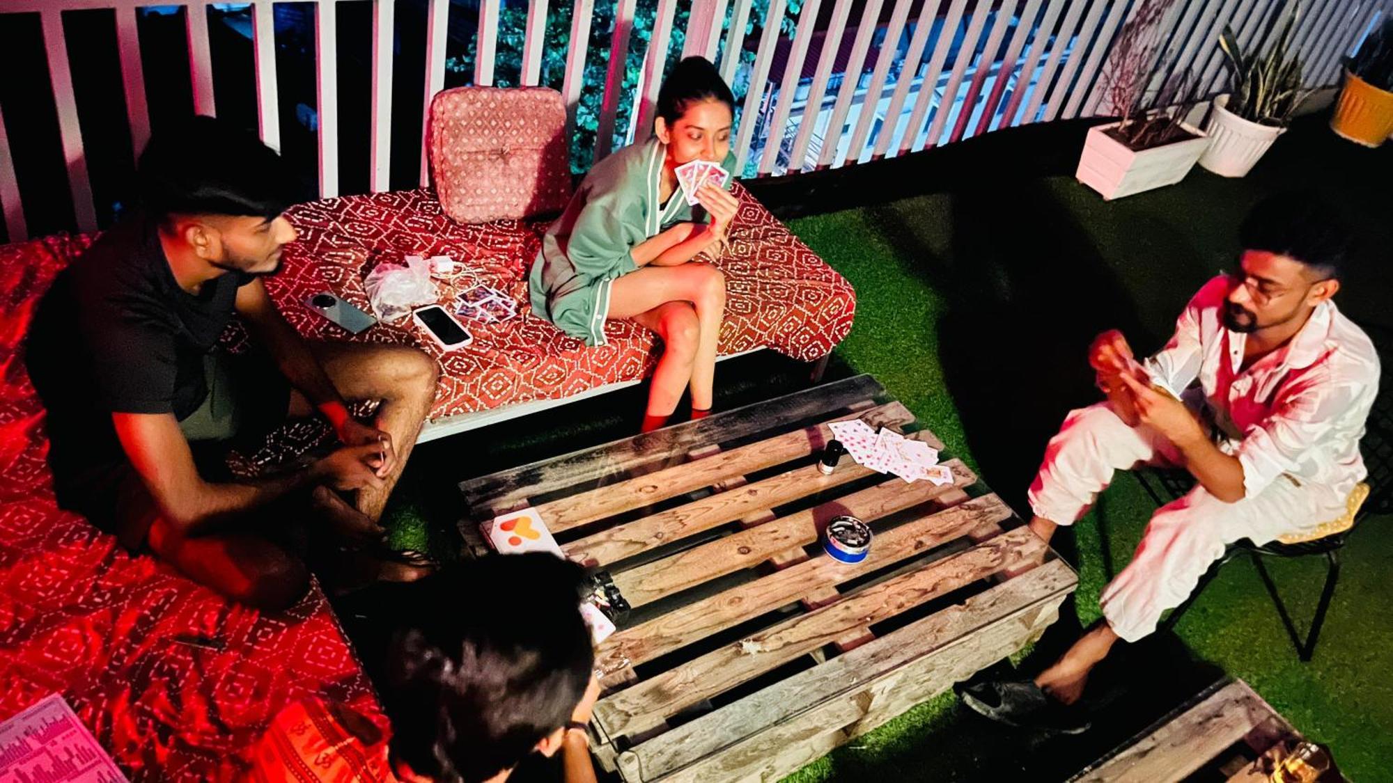 Hostel Madpackers Rishikesh Laxman Jhula Zewnętrze zdjęcie