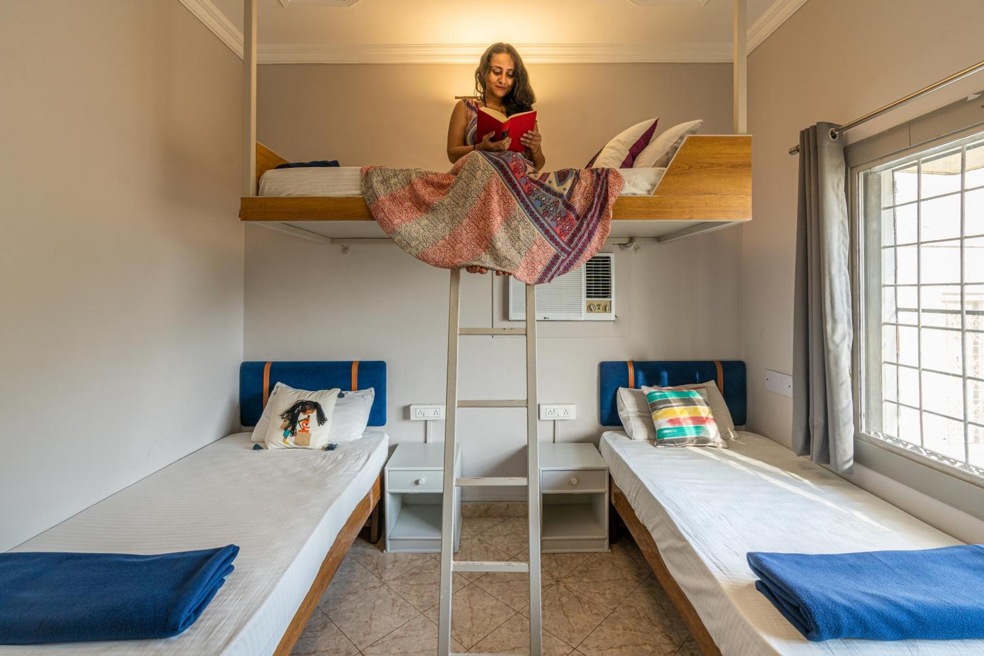 Hostel Madpackers Rishikesh Laxman Jhula Zewnętrze zdjęcie